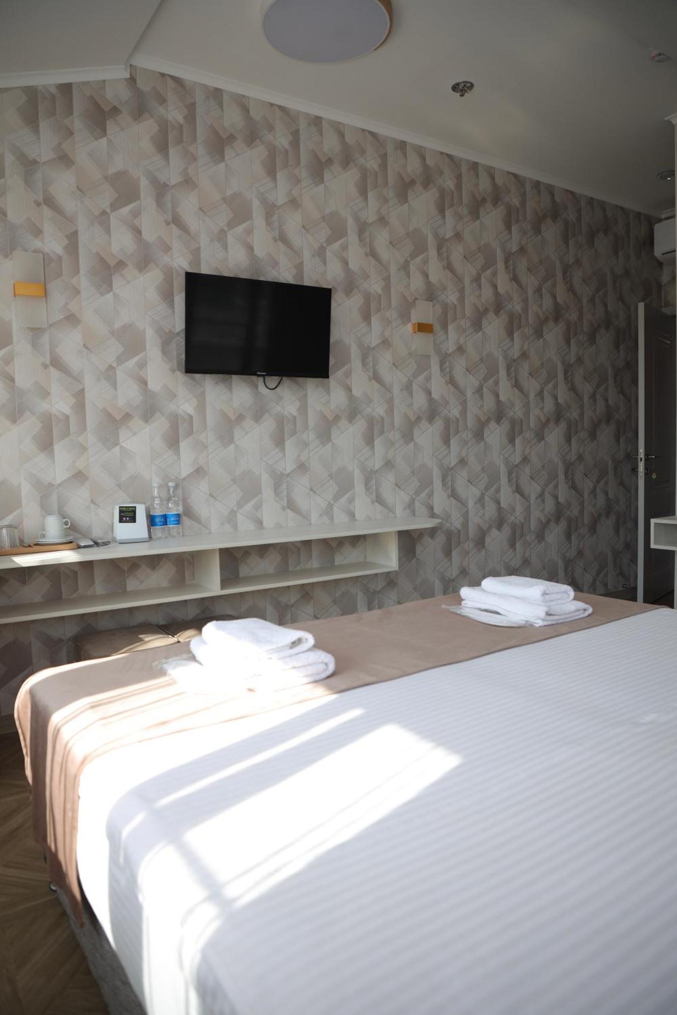 Chief Hotel Gjoumri Kültér fotó