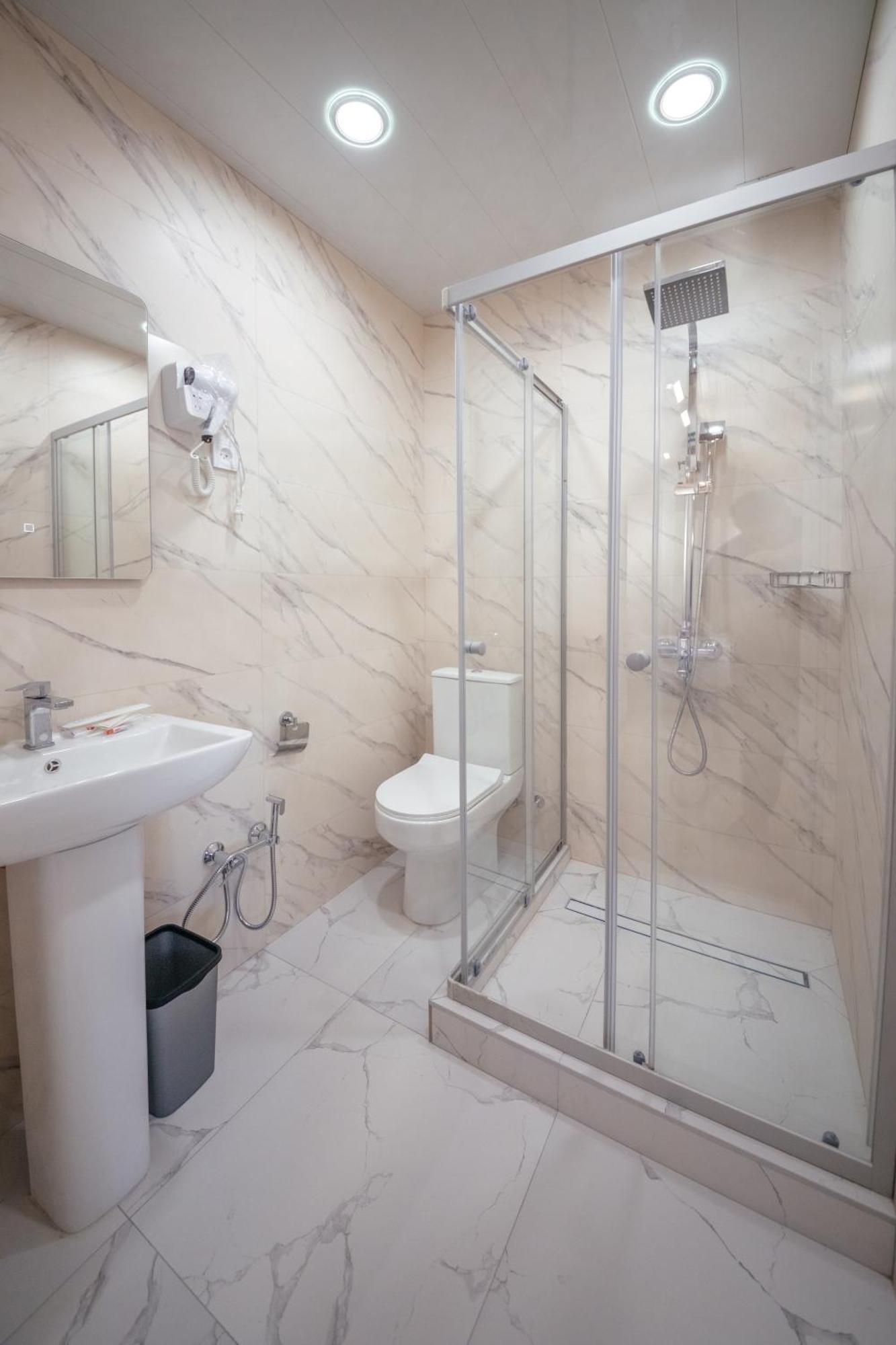 Chief Hotel Gjoumri Kültér fotó