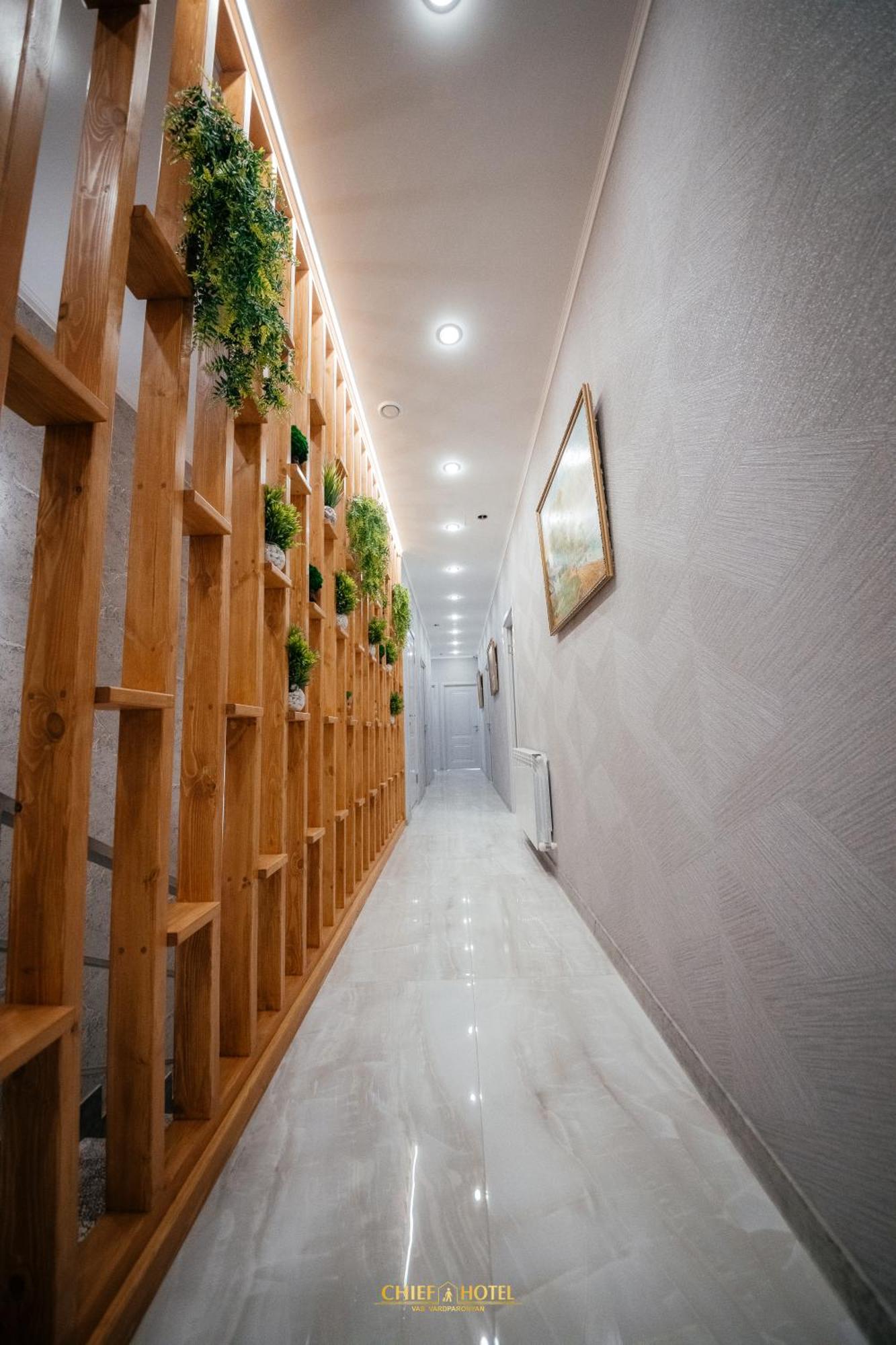 Chief Hotel Gjoumri Kültér fotó